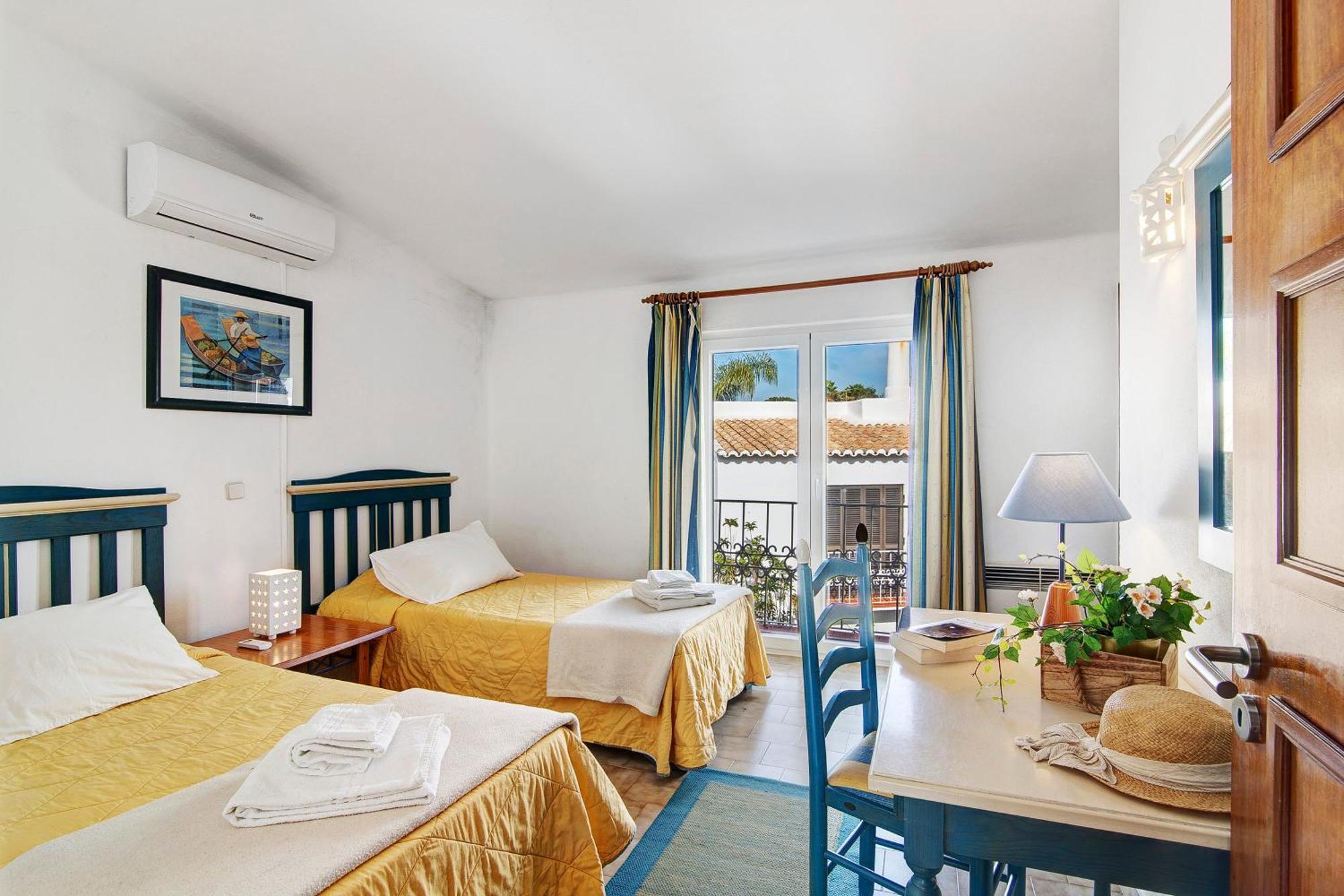 Apartamento Sao Rafael อัลบูเฟรา ภายนอก รูปภาพ